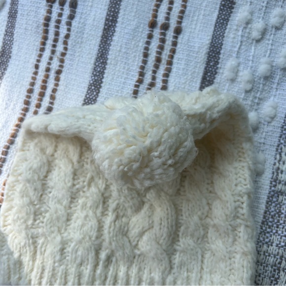 Anthropologie Knit White Beanie / Hat with pom pom OS winter accessories main image 5